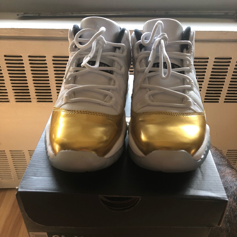 Jordan 11 Retro Low BG